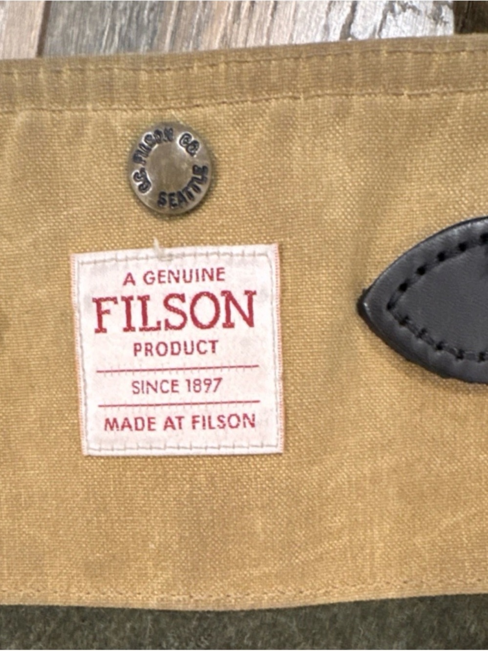 Filson Olive and Tan Wool-Blend Messenger Tote - Picture 3 of 5